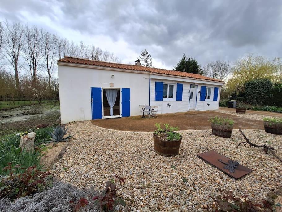 La Petite Holiday home Maille (Vendee)